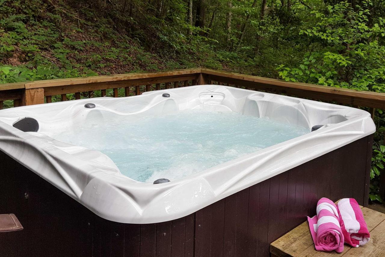 Natures Retreat With Hot Tub 7 Mi To Bryson City Whittier Dış mekan fotoğraf
